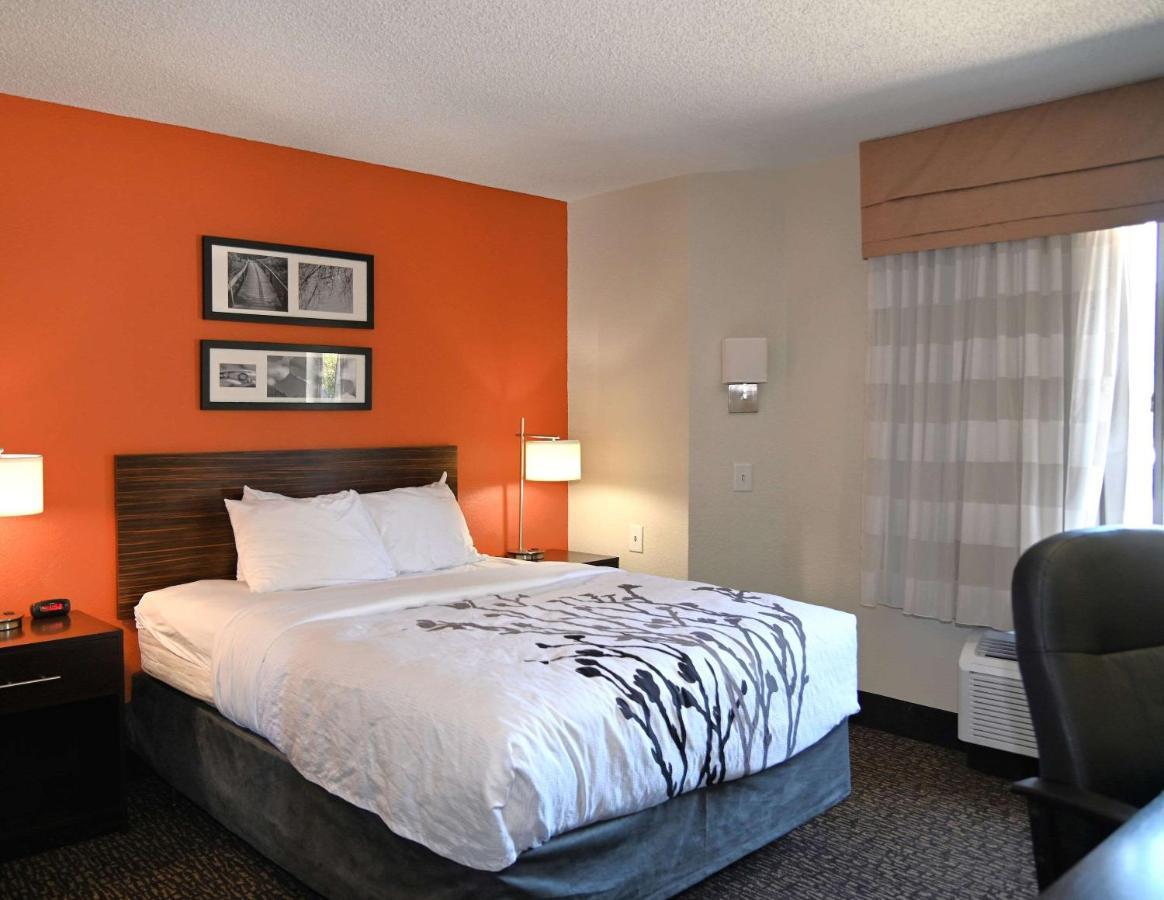 Sleep Inn & Suites Spring Lake - Fayetteville Near Fort Bragg Экстерьер фото
