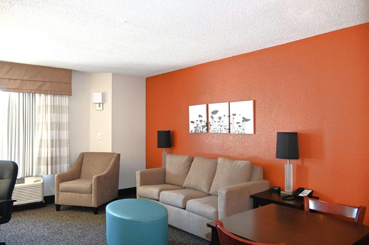 Sleep Inn & Suites Spring Lake - Fayetteville Near Fort Bragg Экстерьер фото